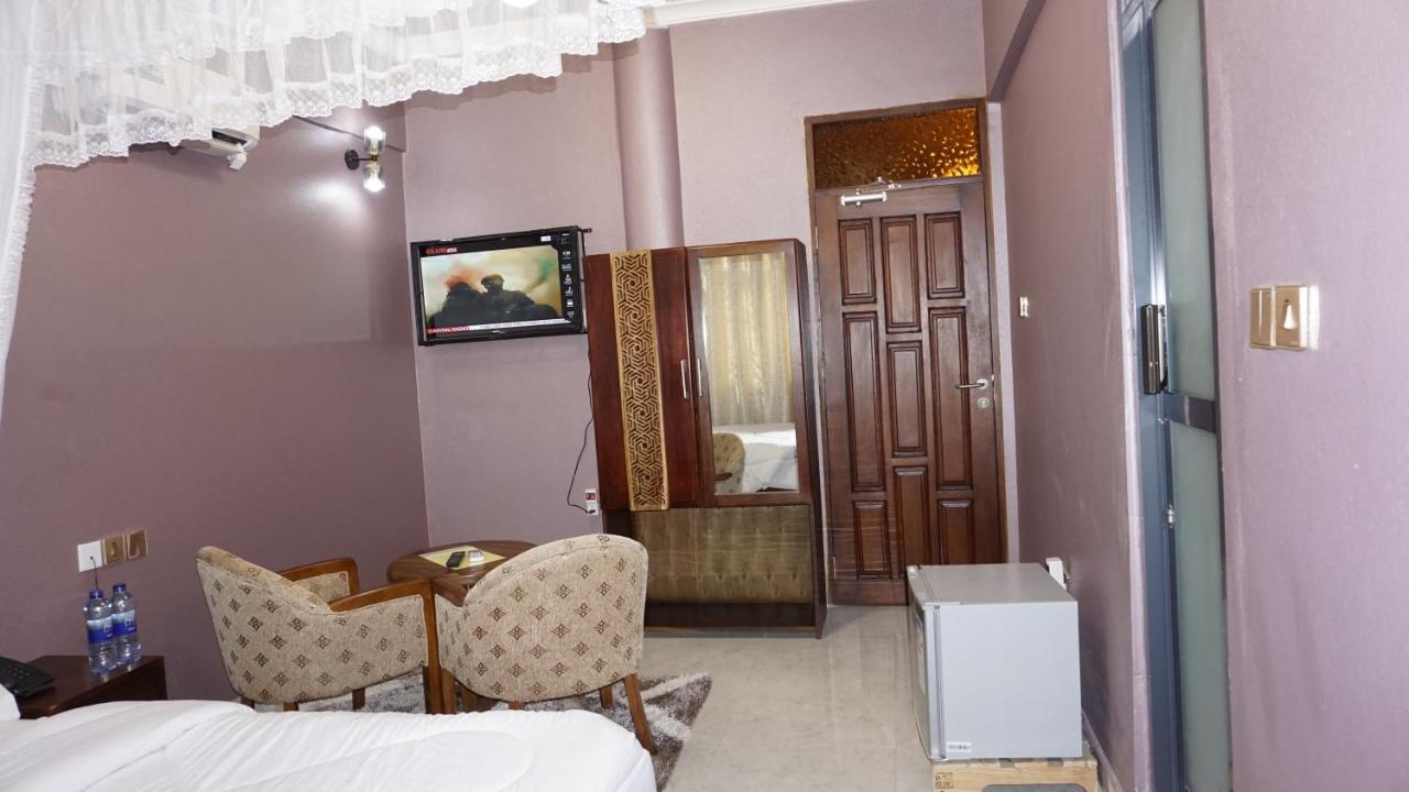 Jakicha Motel 다르에스살람 외부 사진