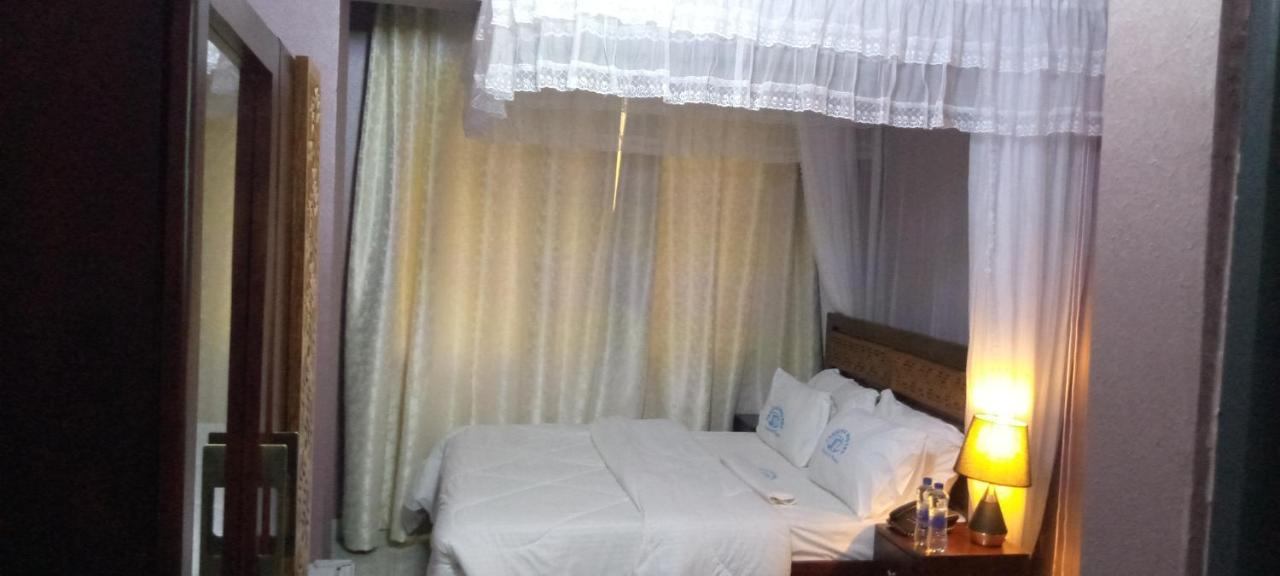 Jakicha Motel 다르에스살람 외부 사진