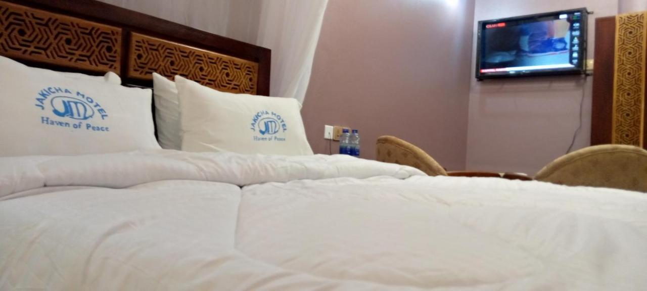 Jakicha Motel 다르에스살람 외부 사진