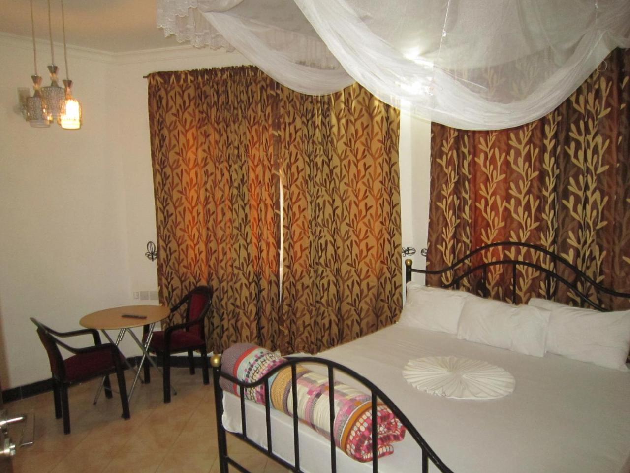 Jakicha Motel 다르에스살람 외부 사진
