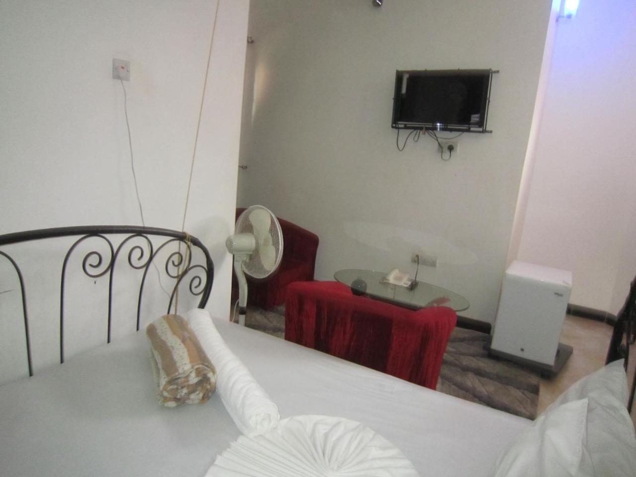 Jakicha Motel 다르에스살람 외부 사진